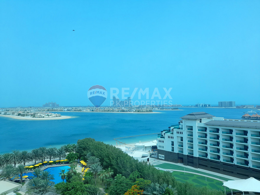 Sea view| Large PH | Beach | Furnished |Vacant - Dream Palm Residence, The Crescent, Palm Jumeirah, Dubai