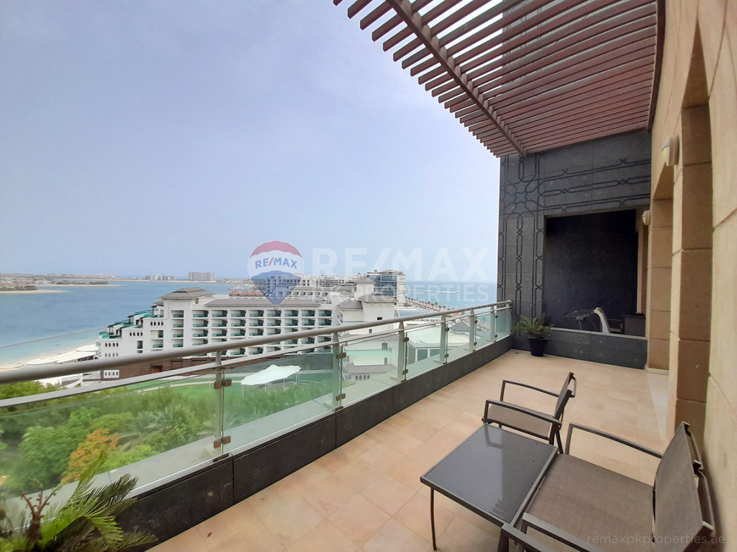 Sea View | Large Penthouse | Furnished | Vacant - Dream Palm Residence, The Crescent, Palm Jumeirah, Dubai
