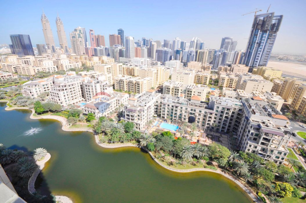 Fully Furnished 2 Bed with Lake and Golf Course View, The Fairways North, The Fairways, The Views, Dubai