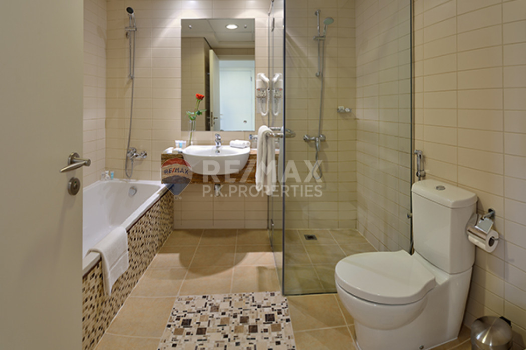 Fully Furnished and Serviced Hotel Apartments, Oaks Liwa Heights, Lake Allure, Jumeirah Lake Towers, Dubai