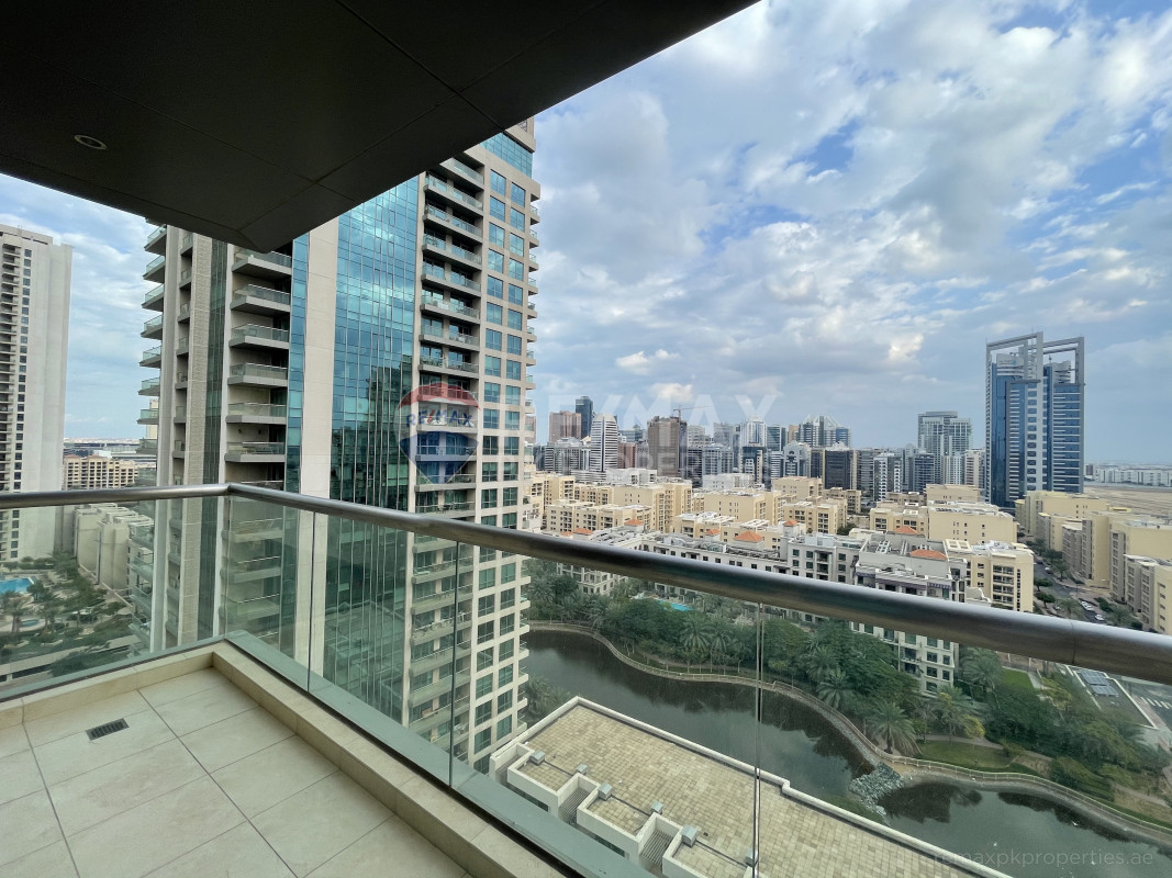 Unfurnished | Balcony | Chiller Free | Available Now - The Fairways East, The Fairways, The Views, Dubai