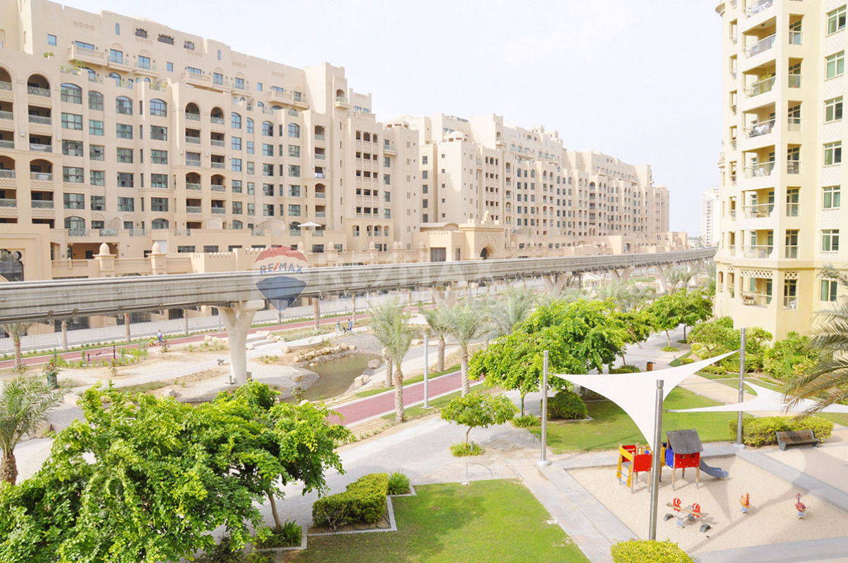 Well Maintained | Fully Furnished | Park Views - Al Hallawi, Shoreline Apartments, Palm Jumeirah, Dubai