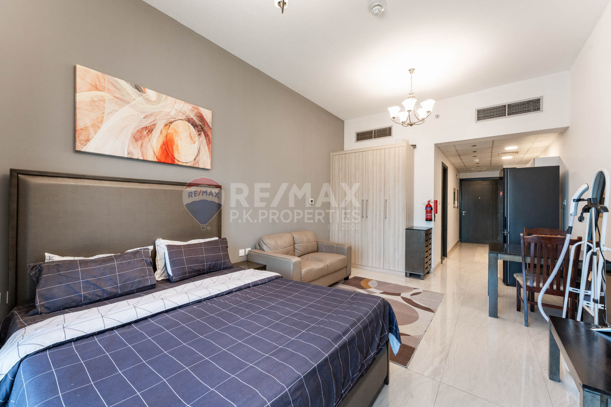 Fully Furnished | Central Location | Front Balcony, Elite Business Bay Residence, Business Bay, Dubai