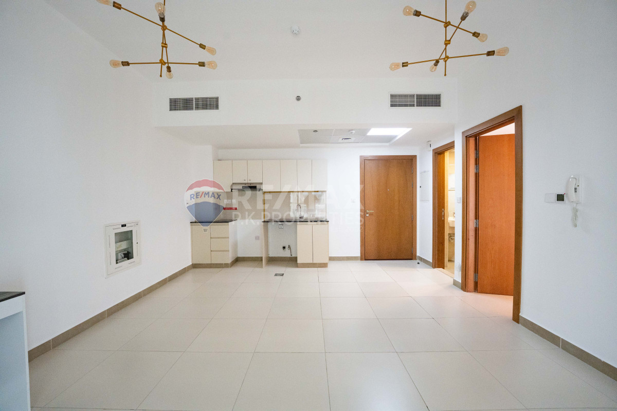 Spacious 1BR | Unfurnished | Chiller Free, Binghatti Point, Dubai Silicon Oasis, Dubai
