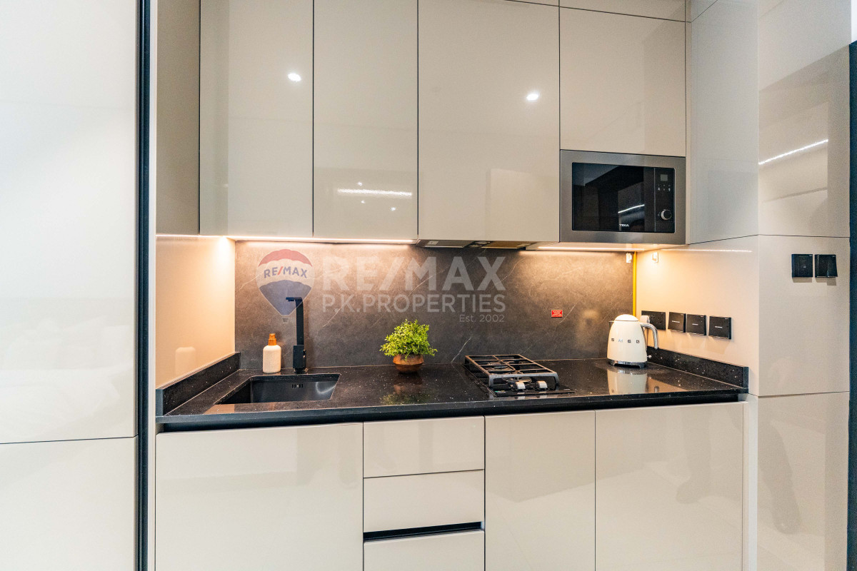 Ready to Move | Furnished | Spacious Layout